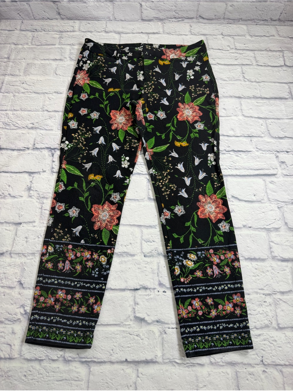 Old Navy Black Floral Pixie Pants with Green/Peach/White Details. Size 12.
